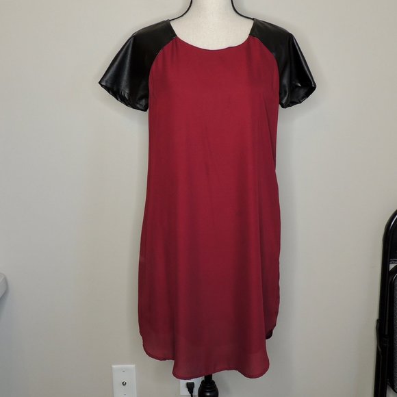 Charlotte Russe Dresses & Skirts - Charlotte Russe Maroon Dress